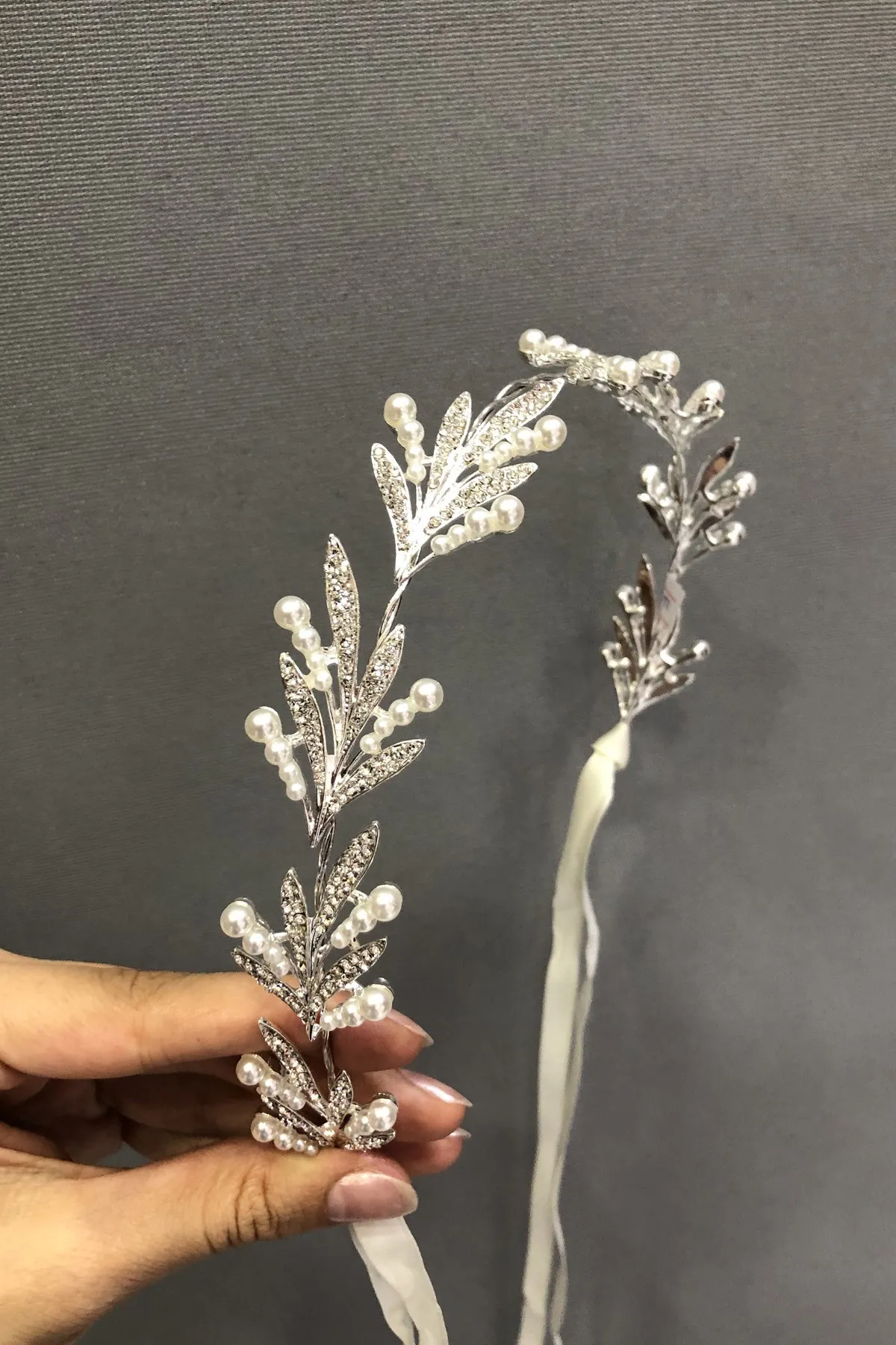 

Pearl Leaf Silver Bridal Crown