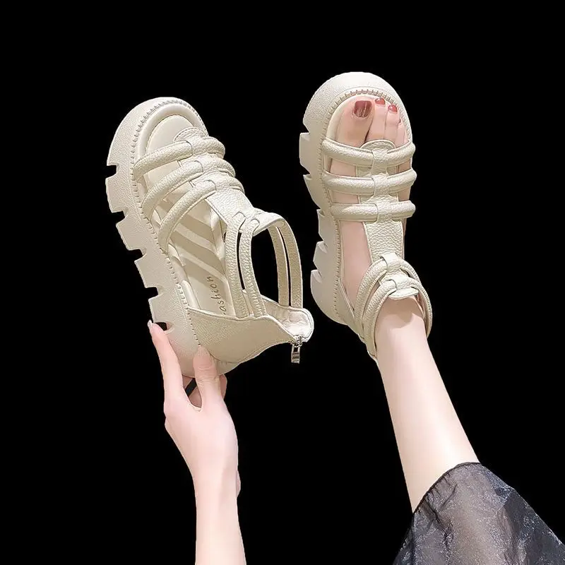 2023 Summer New Women's Sandals Versatile Matsutake Thick Sole Anti slip Soft Sole High Top Hollow Roman Sandals