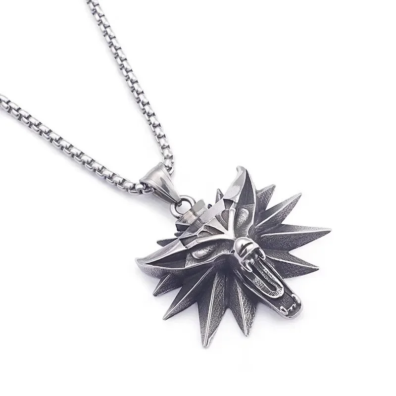 Ожерелье-цепочка с изображением волка