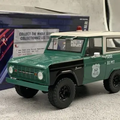 Модель полицейской машины Green Light 124 1967 Ford Police Car NYPD, серия полицейских автомобилей из сплава (art.: 3920d9eff09de) - 3920d9eff09de