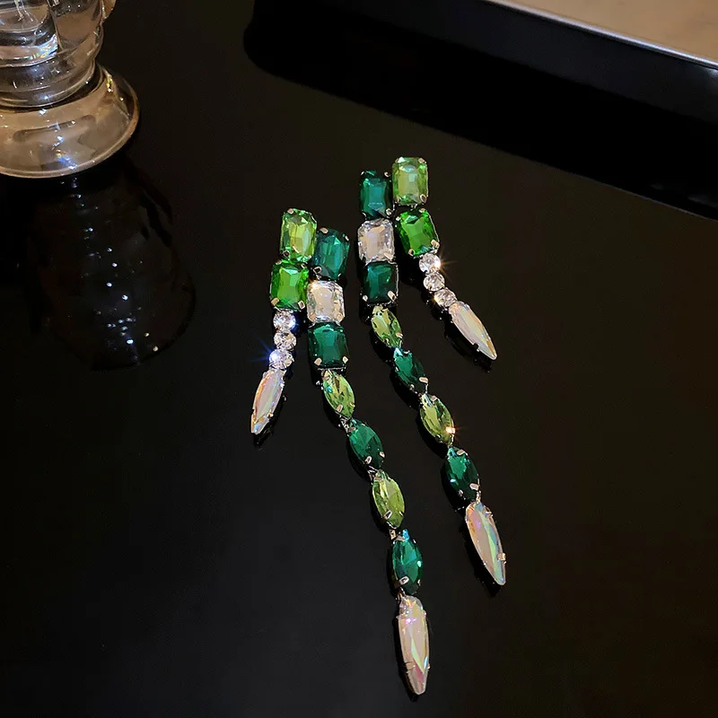 

New Bohemian Emerald Tassel Drop Dangle Earrings High Quality Fine Rhinestones Dangle Earrings for Women Jewelry Party Gift