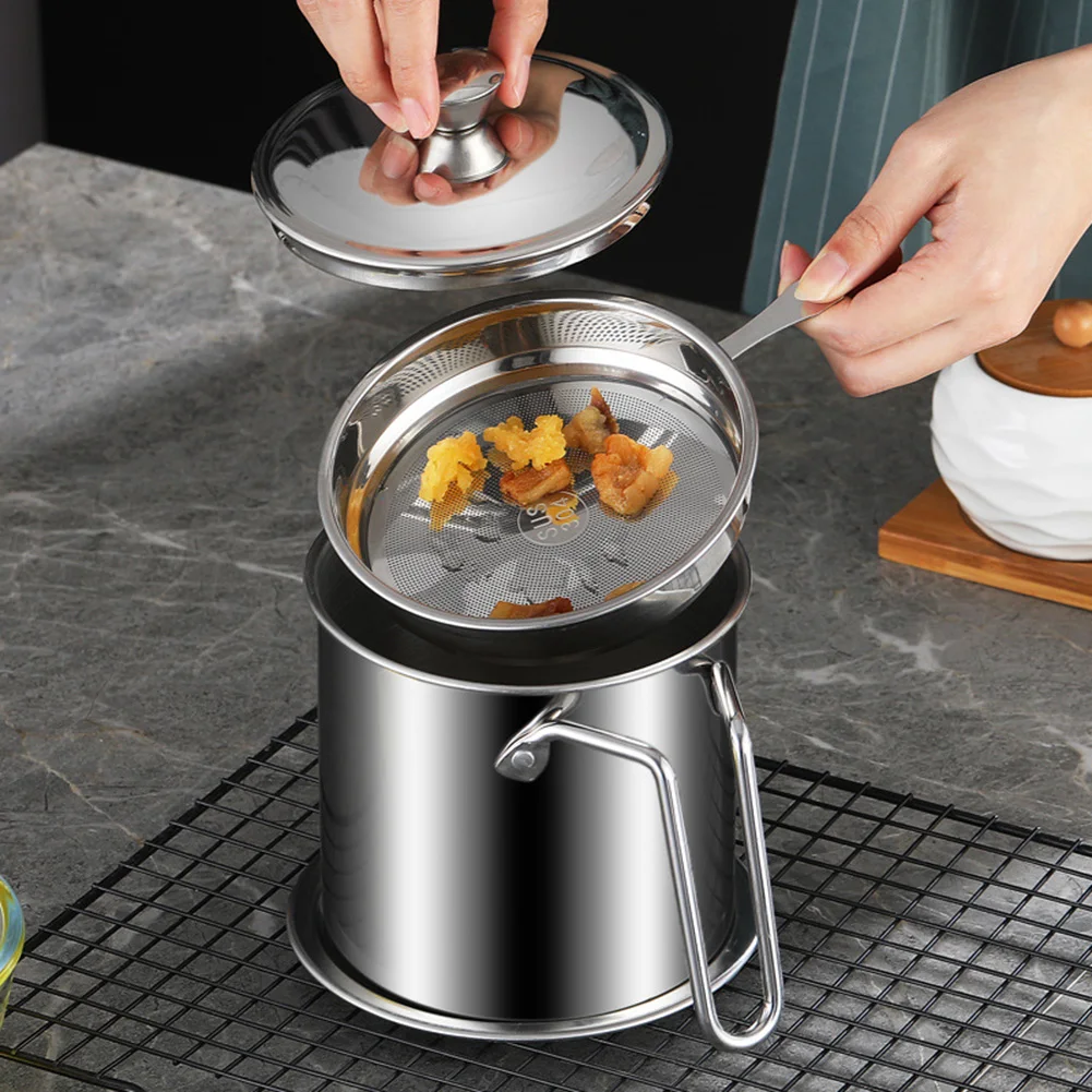 

1.8L Stainless Steel Lard Tank Oil Filter Pot Large Capacity Filter Oil Separator Storage Tank Oil Bottle Kitchen Household Tool