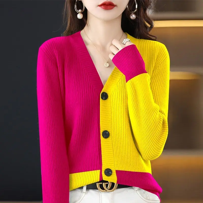 

Повседневный модный вязаный цветной кардиган с V-образным вырезом, модель 2023 года, свитер, женская одежда, Осенние новые свободные корейские топы, подходящие ко всему пальто