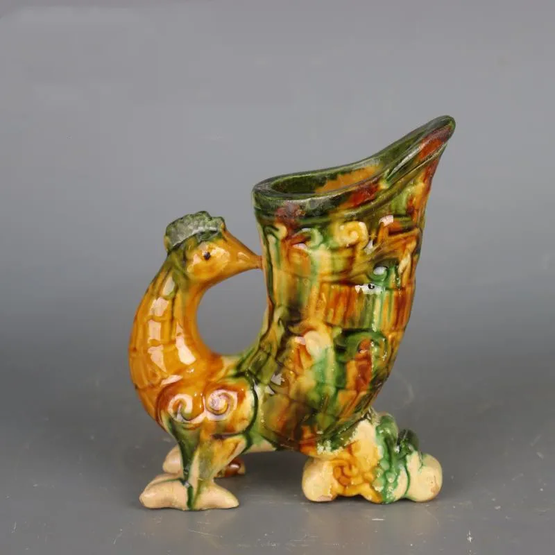 

Резная чашка с павлином из антикварного фарфора 6,2 дюйма, производство Китай