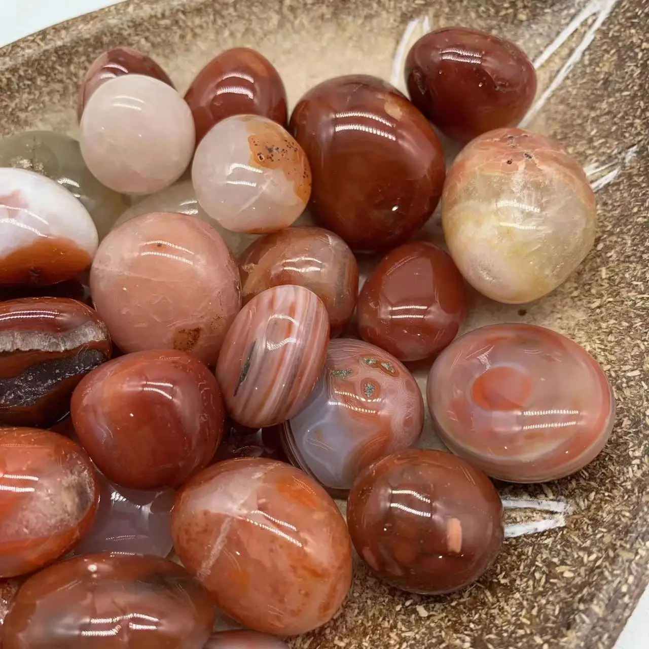 

Натуральный Красный сердолический кварцевый кристалл оптом, лечебный камень 12 мм-18 мм