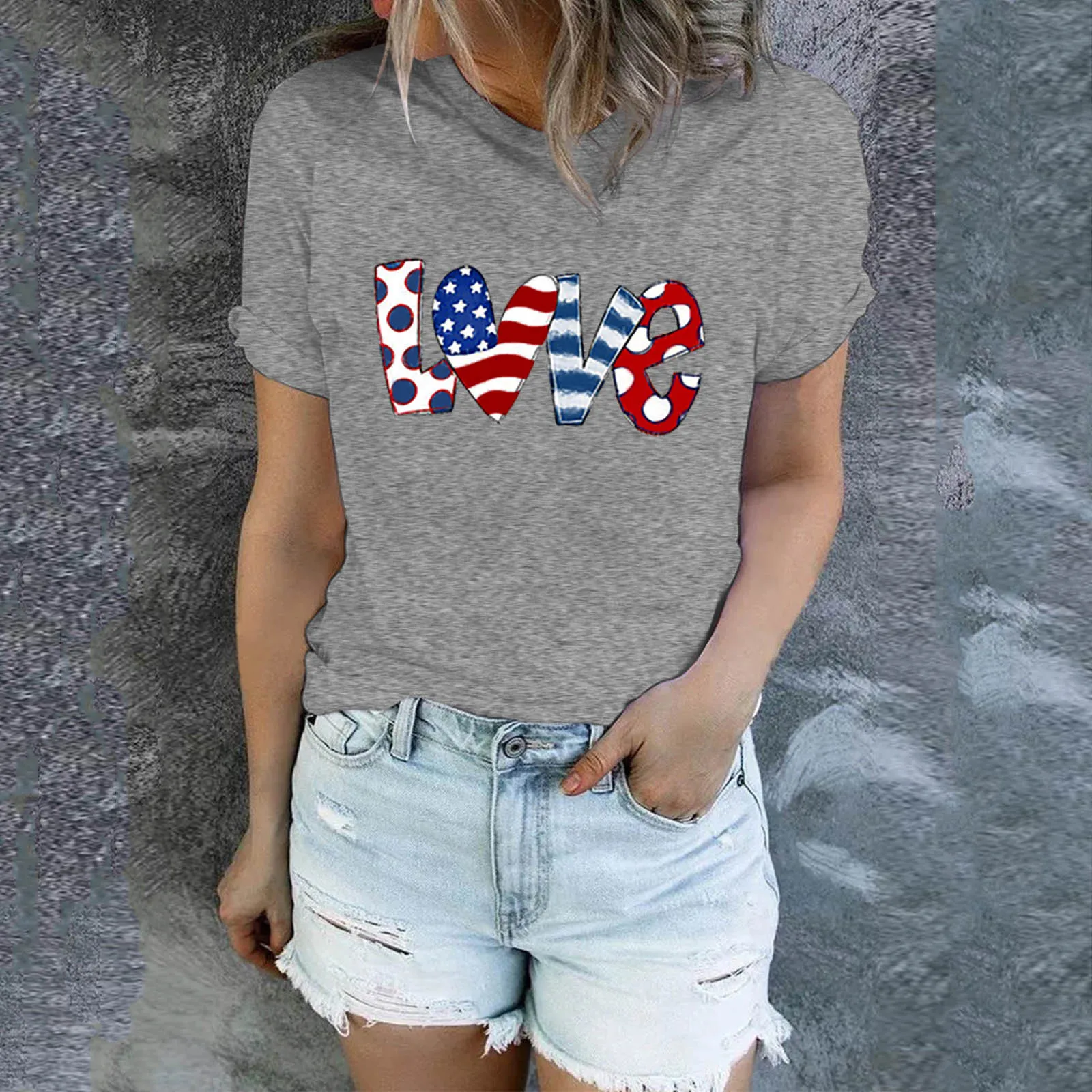 

Женская Футболка с принтом в виде американского флага