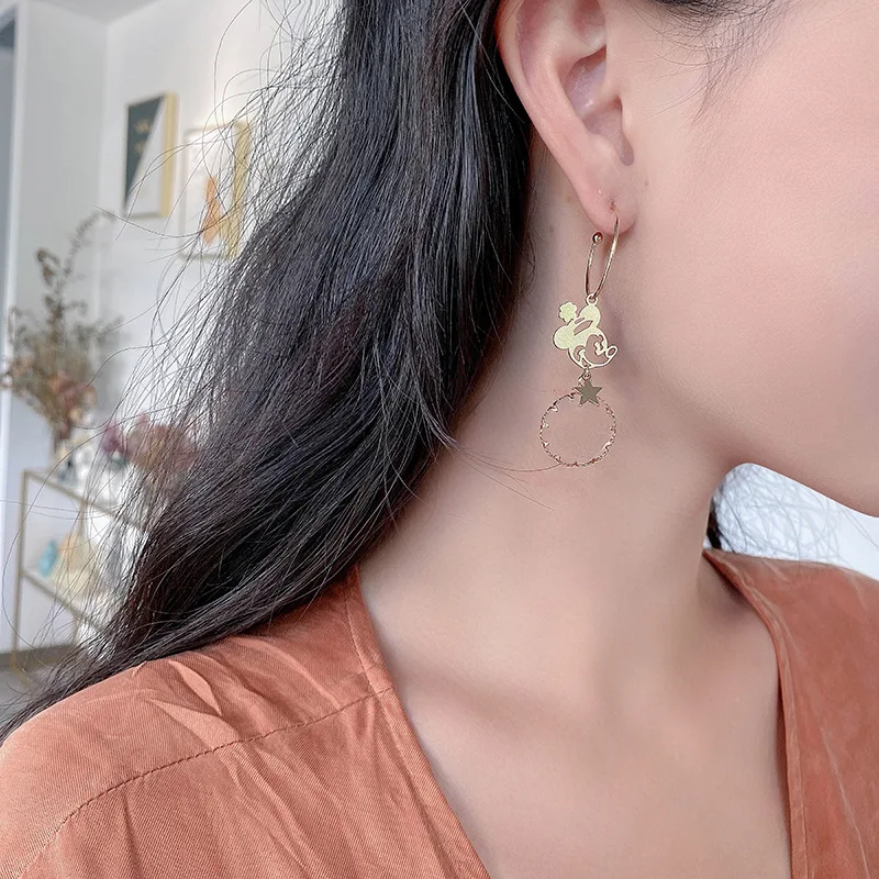 Симпатичные серьги Микки Маус Disney красные Асимметричные забавные из серебра 925