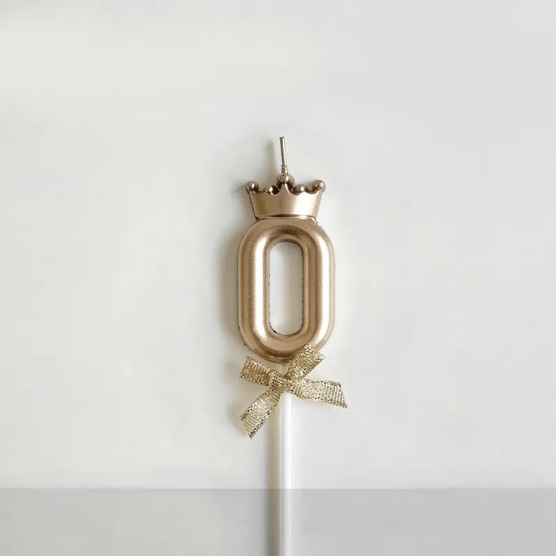 

Свечи золотого века шампанского цвета