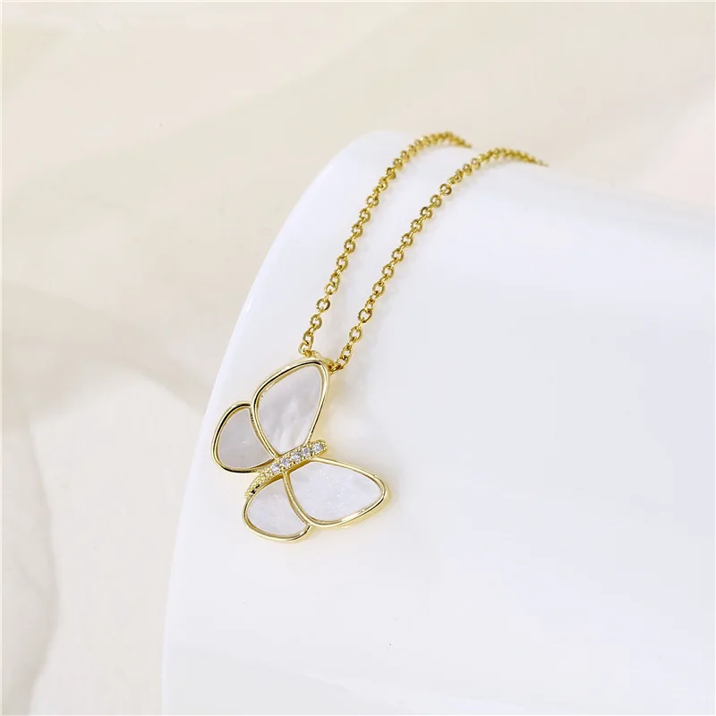 

Korean Cute Butterfly Shell Crystal Pendant Necklaces Sweet Stainless Steel Chains Women Choker Jewelry Accessories