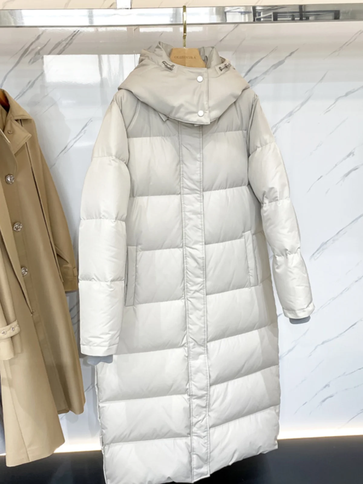 Женское пуховое пальто с капюшоном цвет в ассортименте