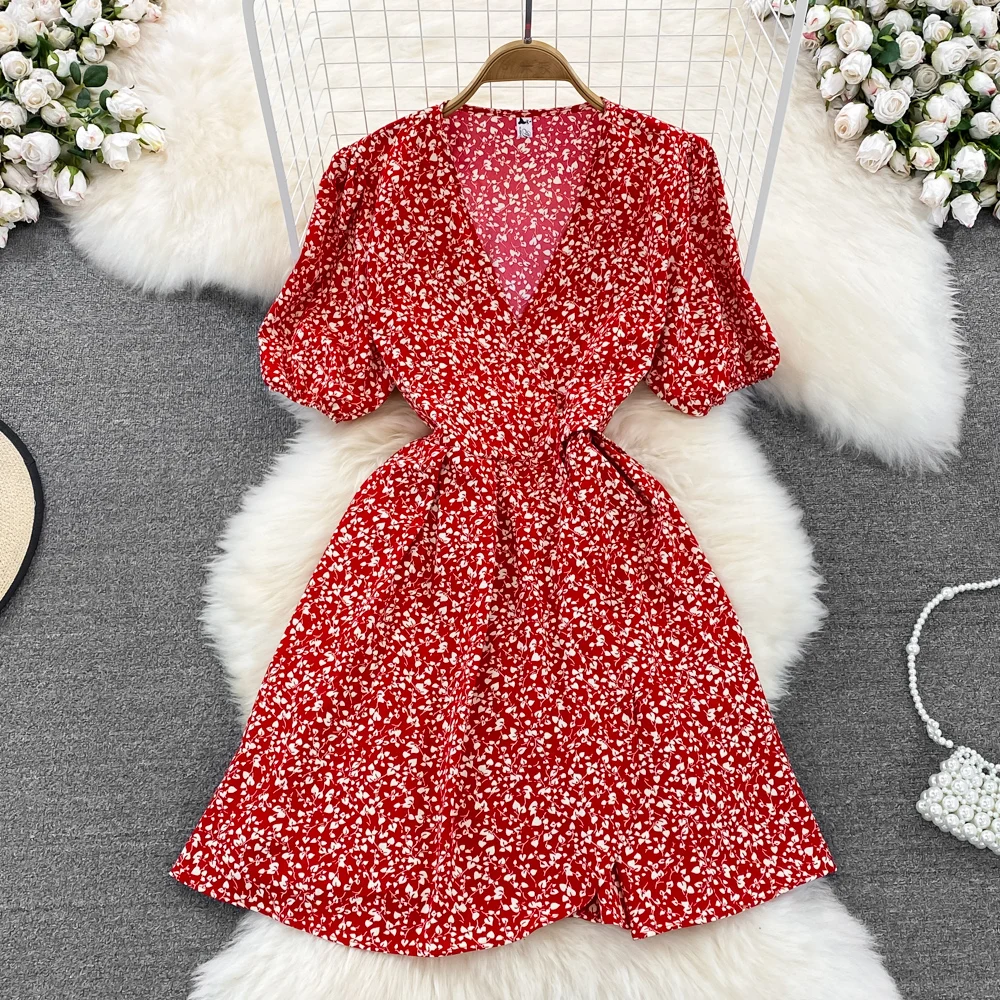 

2022 осеннее платье трапециевидной формы с v-образным вырезом и короткими рукавами