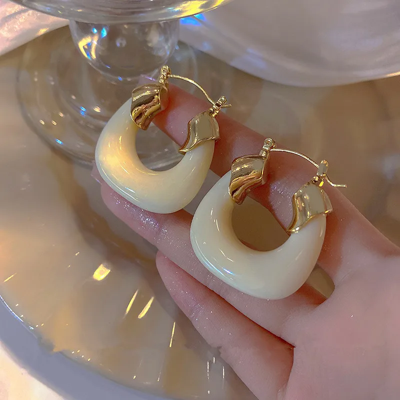 

New Fashion Trend Unique Design Elegant Exquisite Simple U Shape Earrings Women Jewelry Wedding Party Premium Gift Wholesale