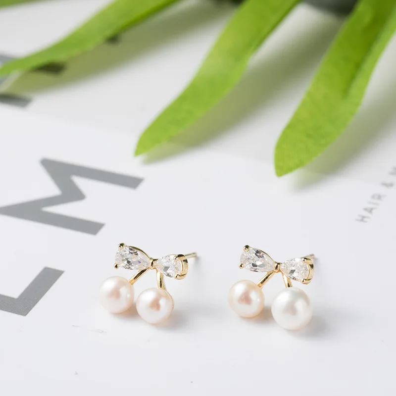 

Fashion Wind S925 Silver Needle Natural Freshwater Pearl Lady Earrings Sweet Personality Cute Little Cherry Ear Earlier Female