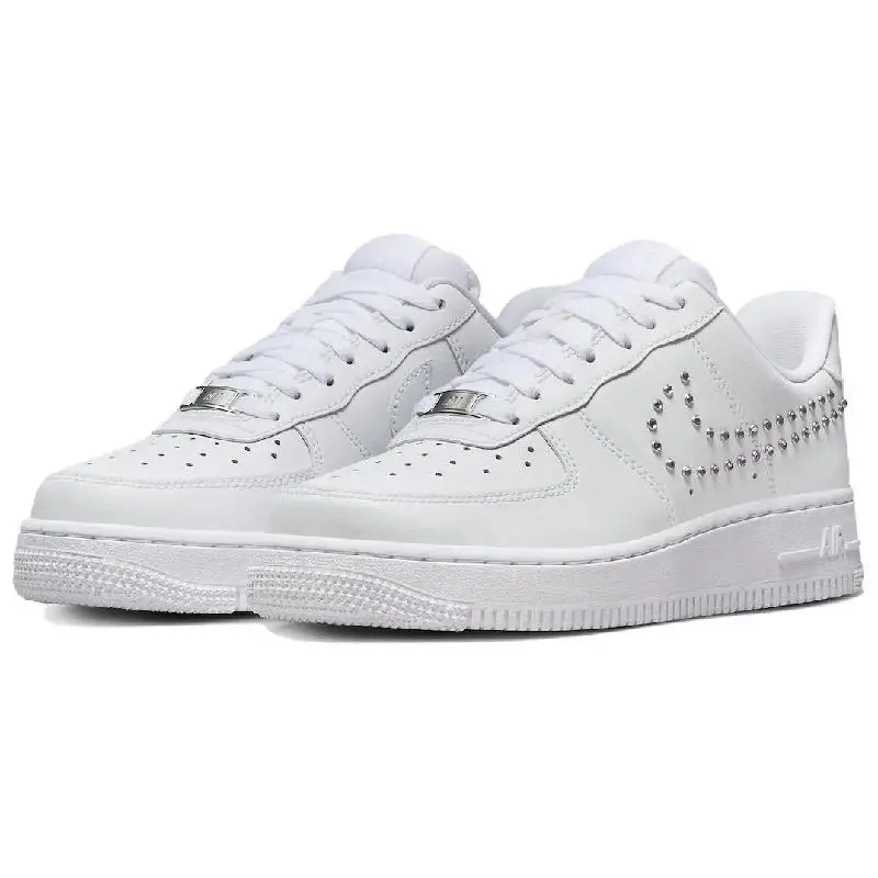 Женские кроссовки Nike Air Force 1 ✇ 'Studded Swoosh' FQ8887-100