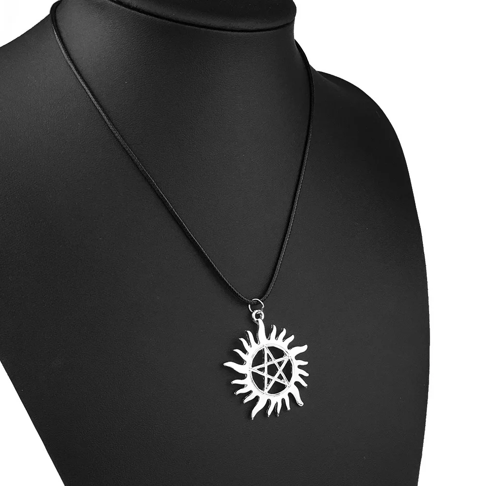 

Supernatural Pentagram Star Pendant Necklace For Women Black Leather Choker Wicca Witchcraft Vintage Goth Gothic Collar Jewelry