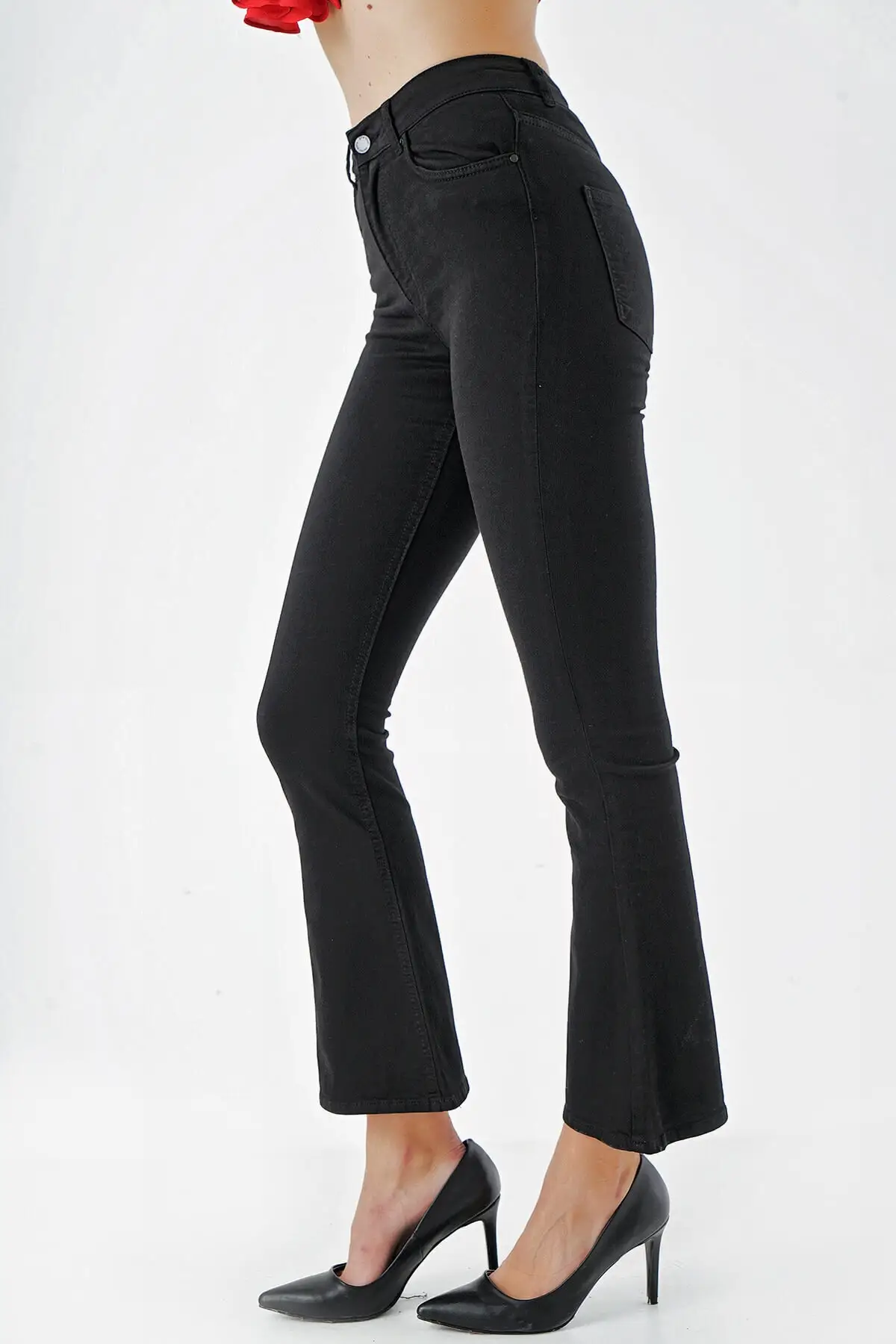 

Black and Hispanic women Leg Jean Women Jeans 2021