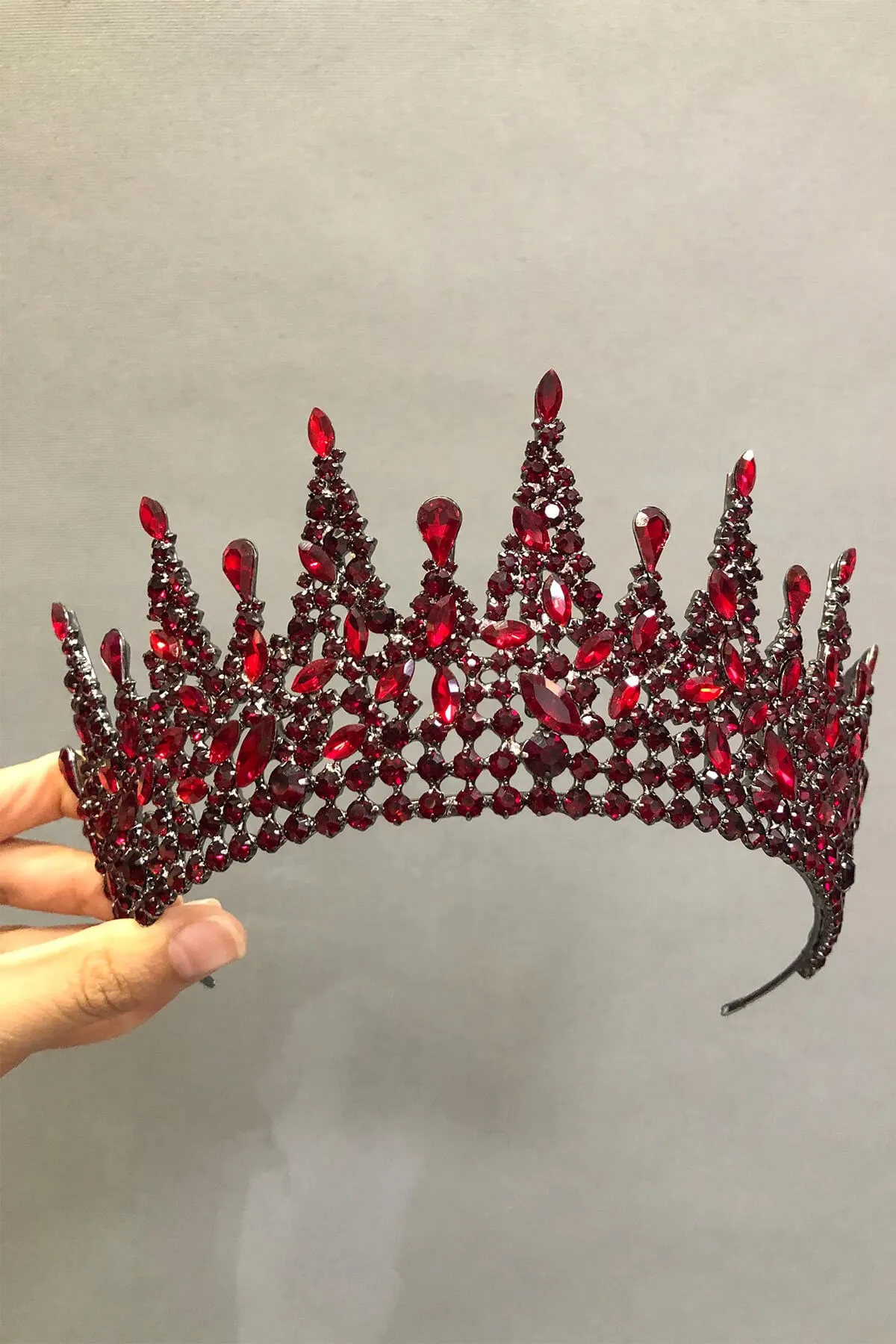 

Sadalba Model Claret Red Bridal Henna Tiara and Earring
