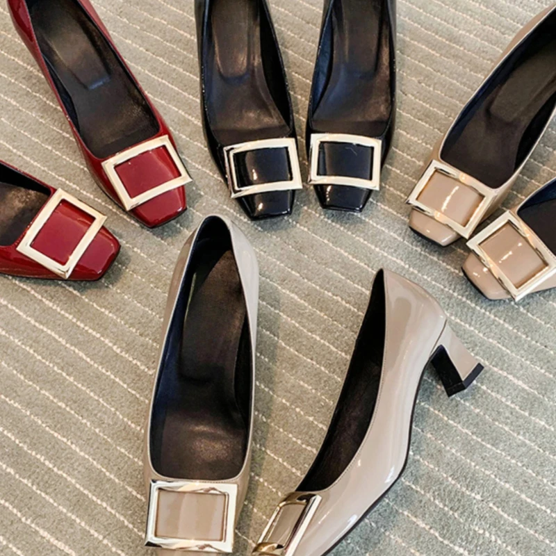 2023 New Lacquer Leather Square Button Single Shoe Thick Heel Medium Heel Square Head Shallow Mouth Women's Shoe