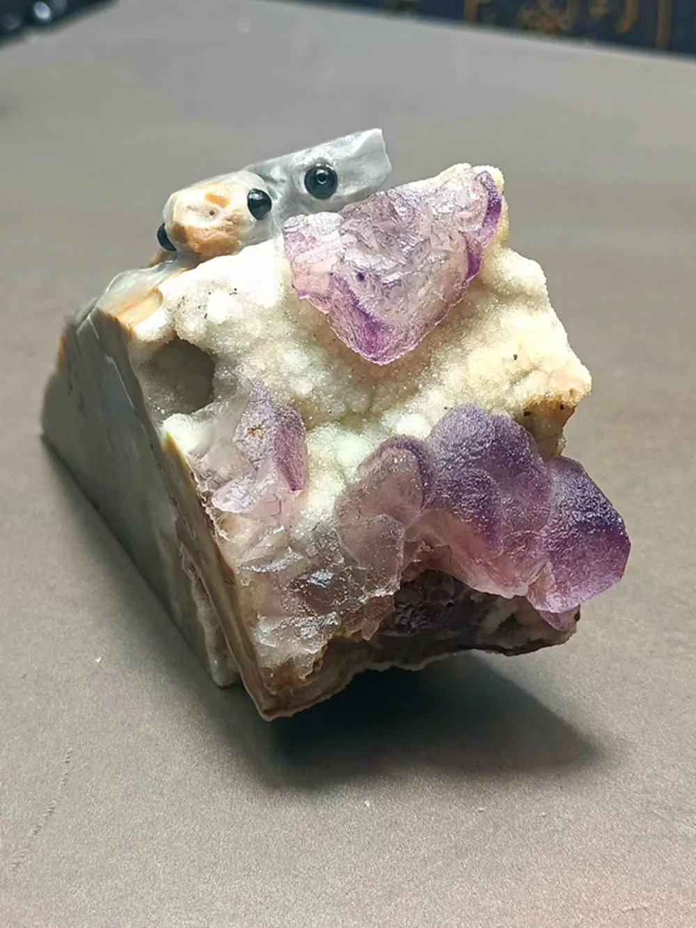

Natural quartz Crystal Energy Mineral Specimen Crystal Cluster hand-carved lizard Reiki Home Decor Chakra Healing child gift