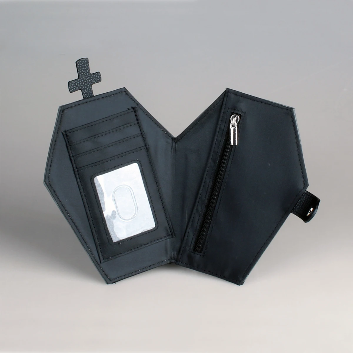 Женский кошелек в форме полумесяца с крокодиловым узором коричневый/кофейный