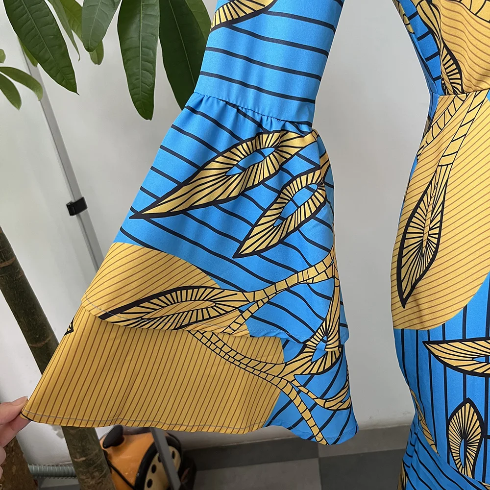 Женское длинное платье с юбкой годе расклешенное Африканским принтом весна 2022