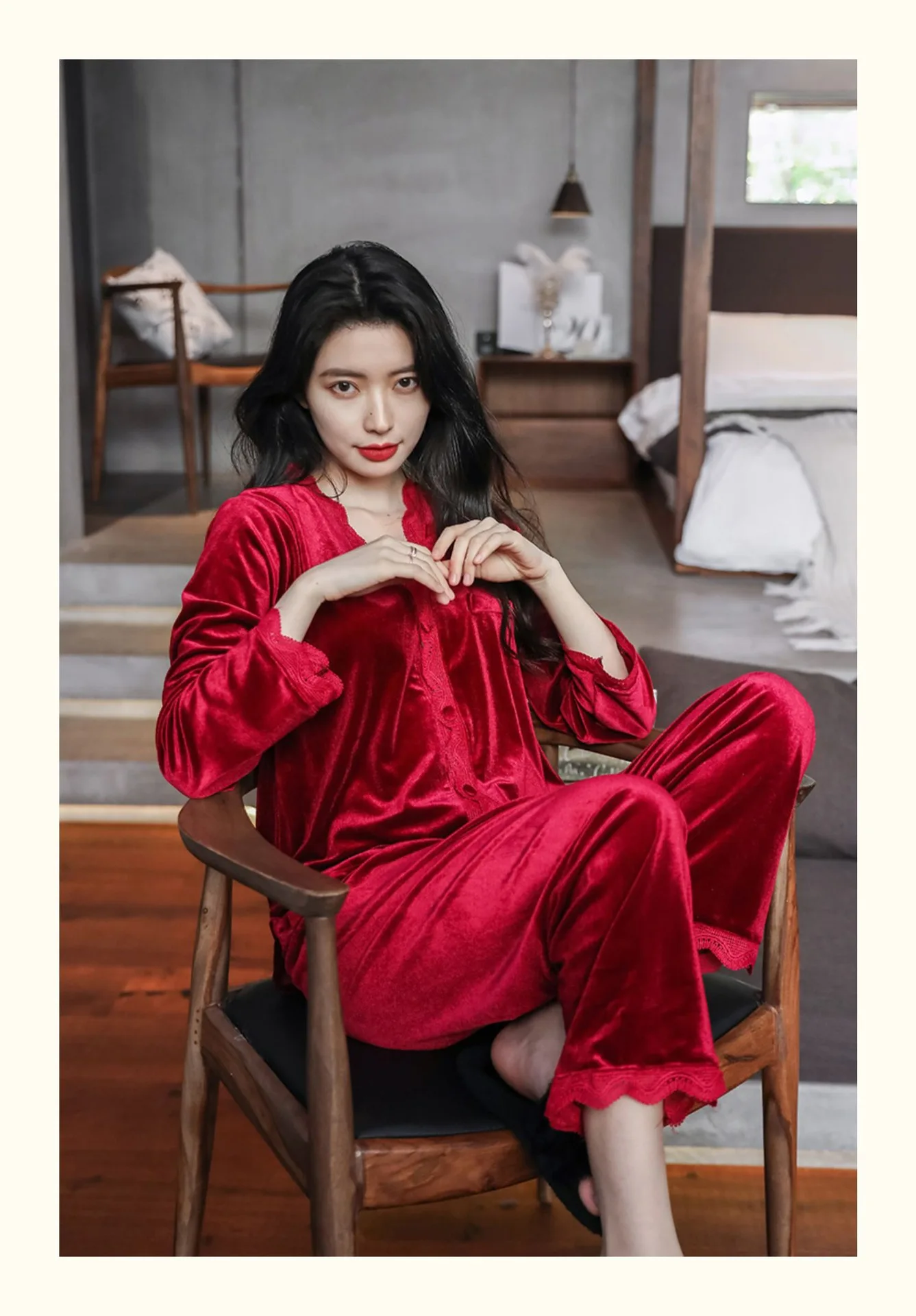Golden Velvet Pajamas Women's Autumn Winter Long Sleeved Lace Nightwear Sweet Simple Home Clothes Cardigan Fenale Sleepwear