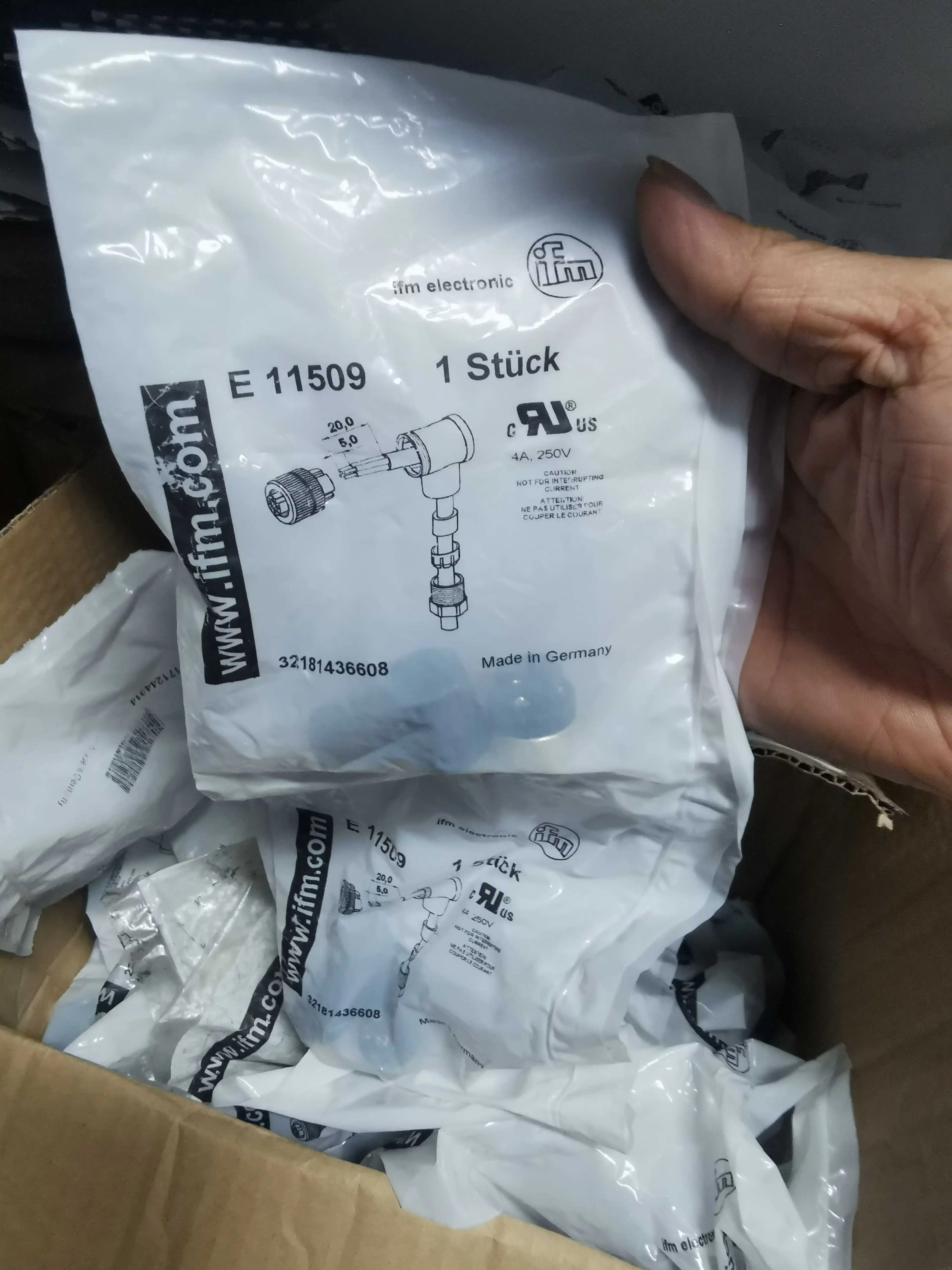 Новый оригинальный IFM splice E11508 E11509 E11504 E11252 E11657