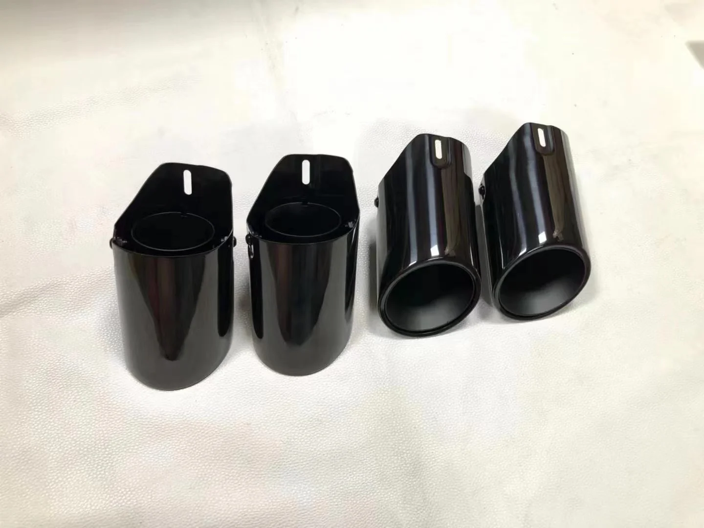 

4 Pcs 304 Stainless Steel Exhaust Tip For Porsche Panamera 4S Black Directly Plug Muffler Tip Exhaust System 63mm Nozzle