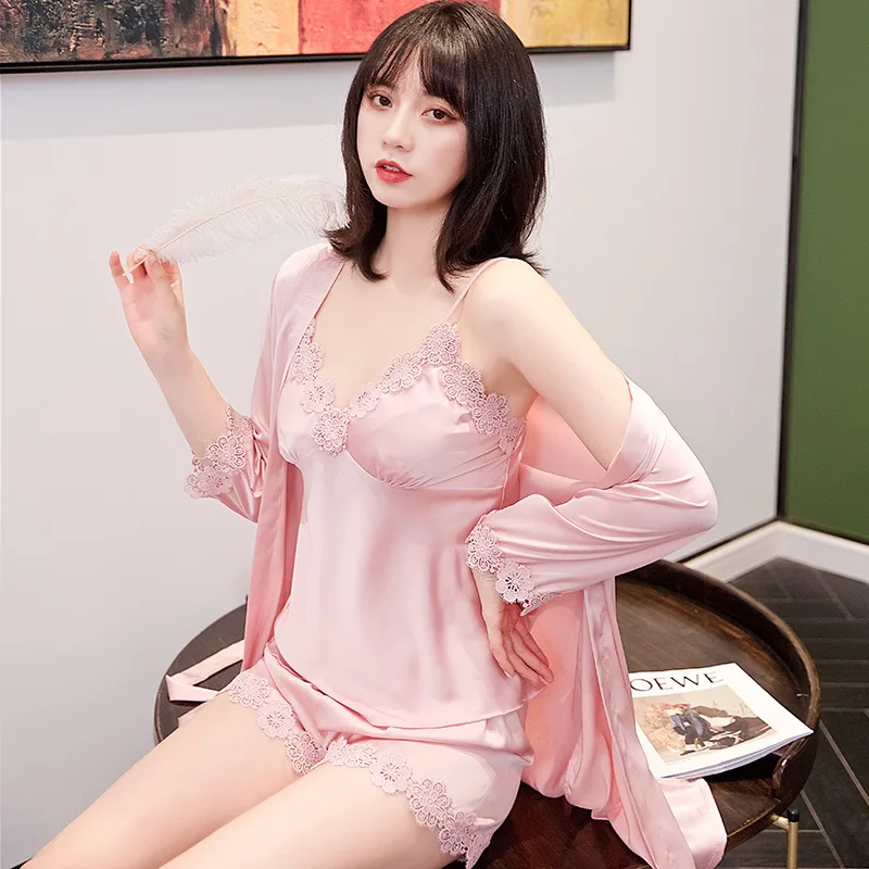 Женская пижама 3 предмета атласный пеньюар халат пикантные топы шорты домашние
