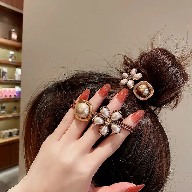 

2022 Ladies Headdress Flower Rubber Band Macaron Hair Ring Pearl Hair Rope Set Clips for Women with Crystal Rhinestone