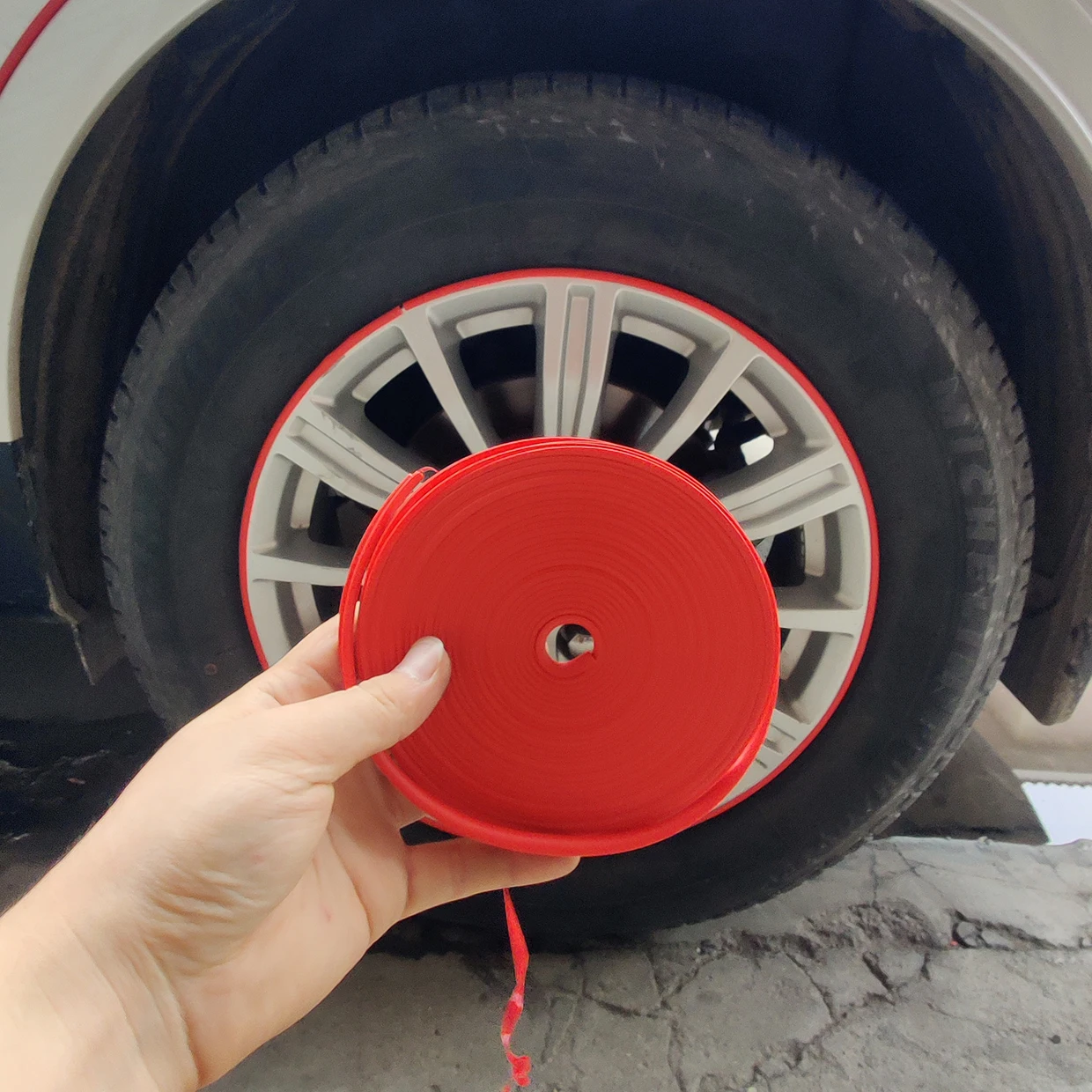 Фото Защитная Наклейка на колесо автомобиля, Декоративная полоса, обод для Nissan Sunny Teana Terra Tiida Titan Tsuru Urvan Vanette X-Trail №4