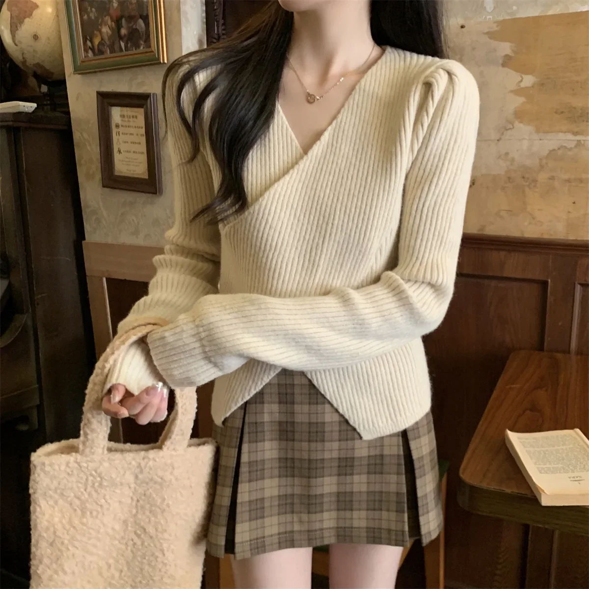 2023 Новое поступление осень/зима корейский стиль элегантный V-образный вырез