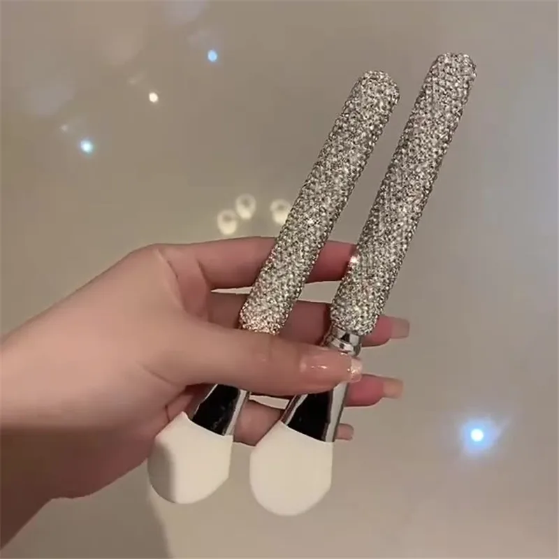 Ультра-блестящая Силиконовая Щетка С Длинной Ручкой Инкрустированная