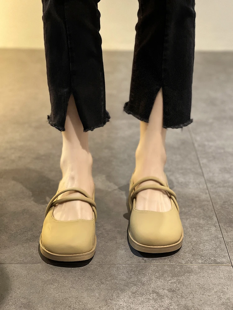 

Универсальные повседневные женские туфли, модная женская обувь на низком каблуке с закрытым носком, новинка 2022 года на каблуке, платье, летн...