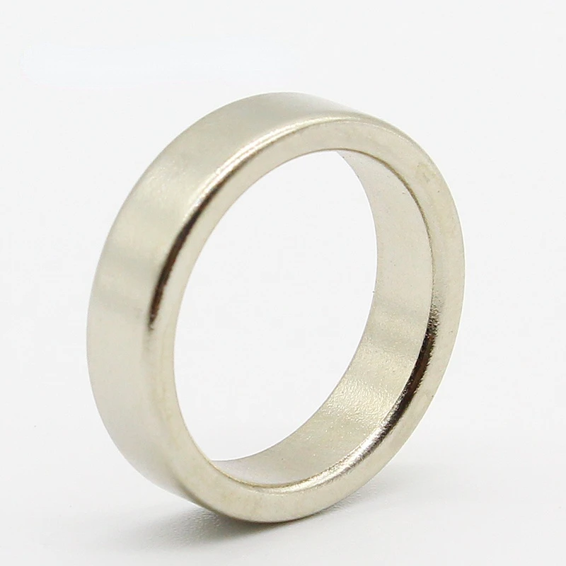 

Flashlight tail magnet magnetic ring 20*16*5mm ring outer diameter 20mm, inner diameter 16mm, high 5mm
