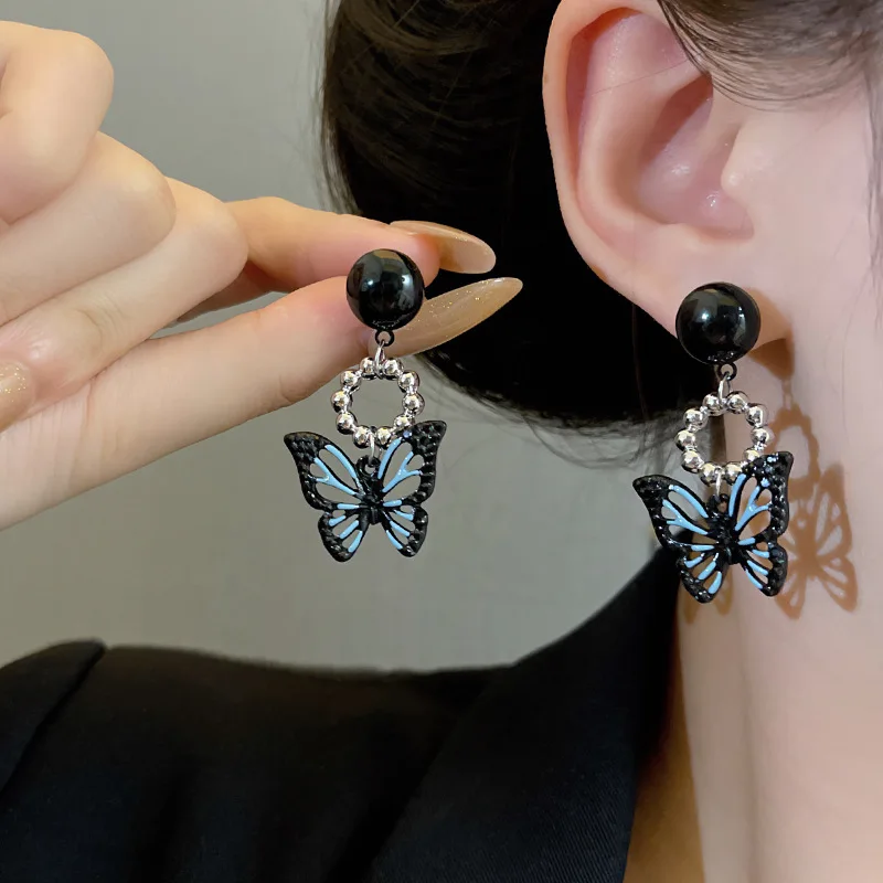 Black Butterfly Stud Earrings Women Niche Design Enamel Ladies Hoop Metal Earings Korean Personality 2023 Trending Ear Jewelry