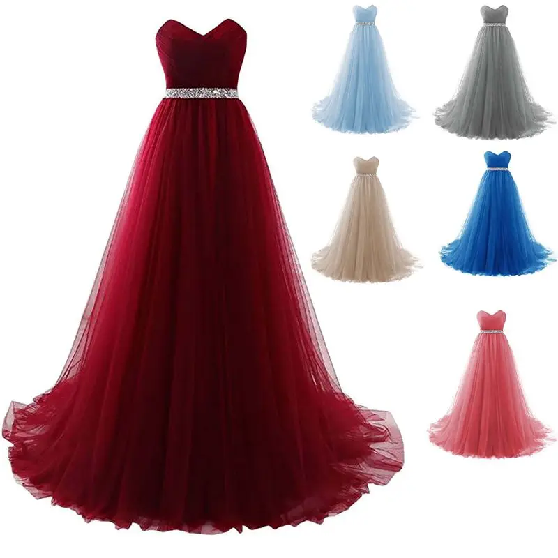 

Женское свадебное платье со шнуровкой на спине