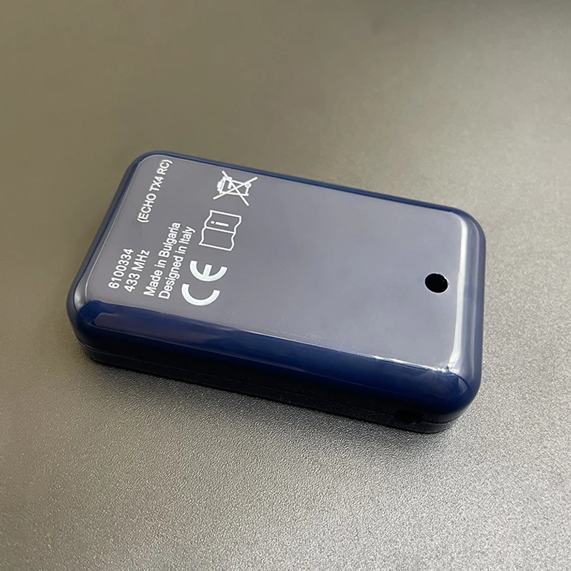 Фото Пульт дистанционного управления для электрических ворот GENIUS ECHO TX4, 433 МГц, с технологией Rolling Code, для гаражных ворот. №5
