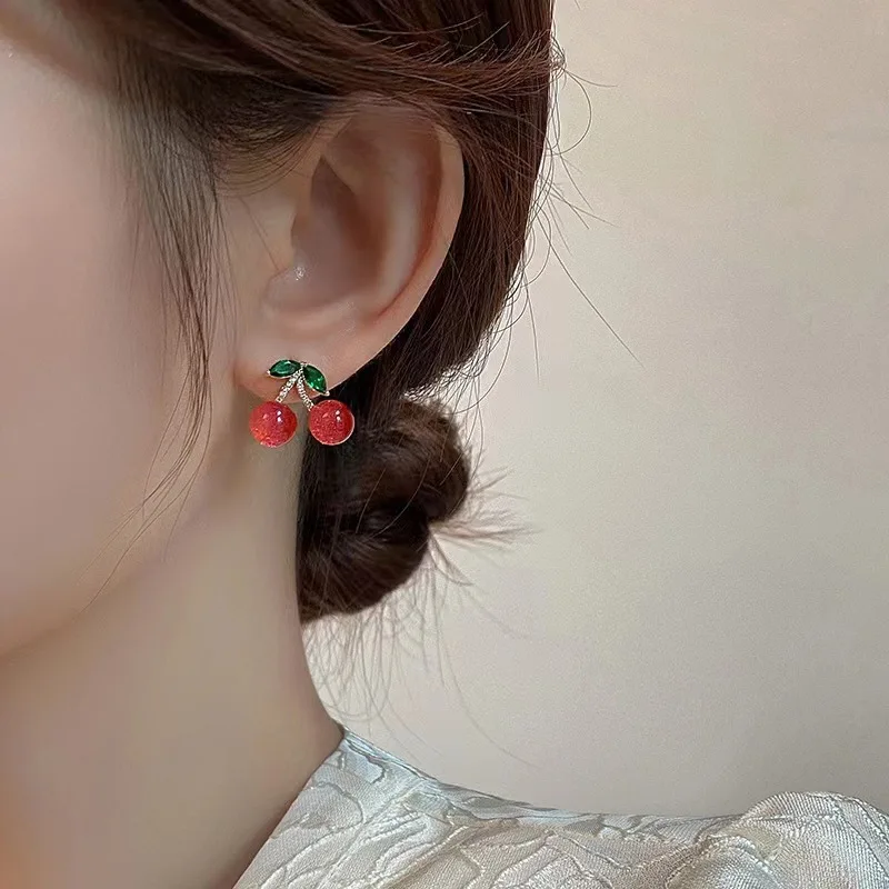 Женские серьги-подвески с опалом и звездным небом