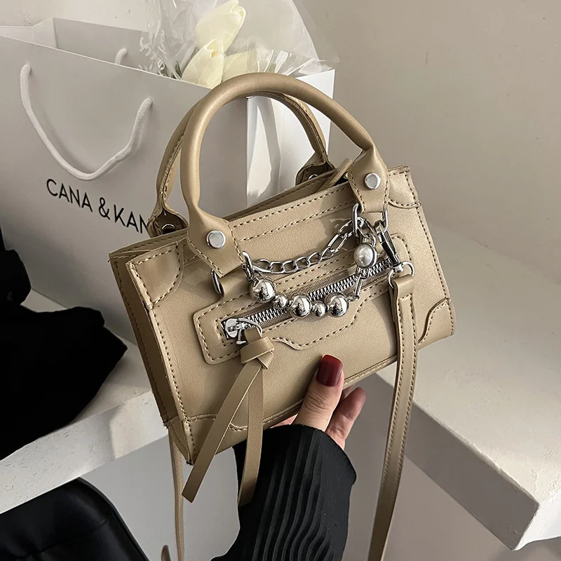 

PU Leather Chain Shoulder Square Square Bags for Women 2023 Solid Women's Designer Small Flap Handbag Trend Female Armpit Bag