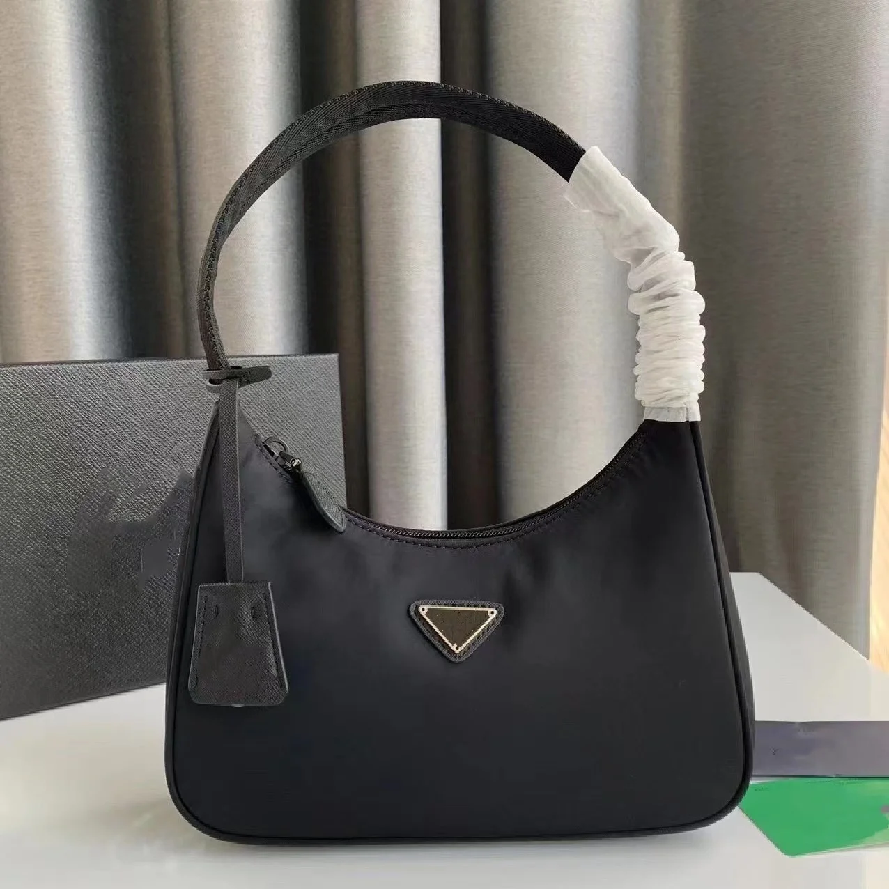 

Pra Hobo One Shoulder Underarm Nylon Women's Bag With Small Design Light Luxury Casual Versatile