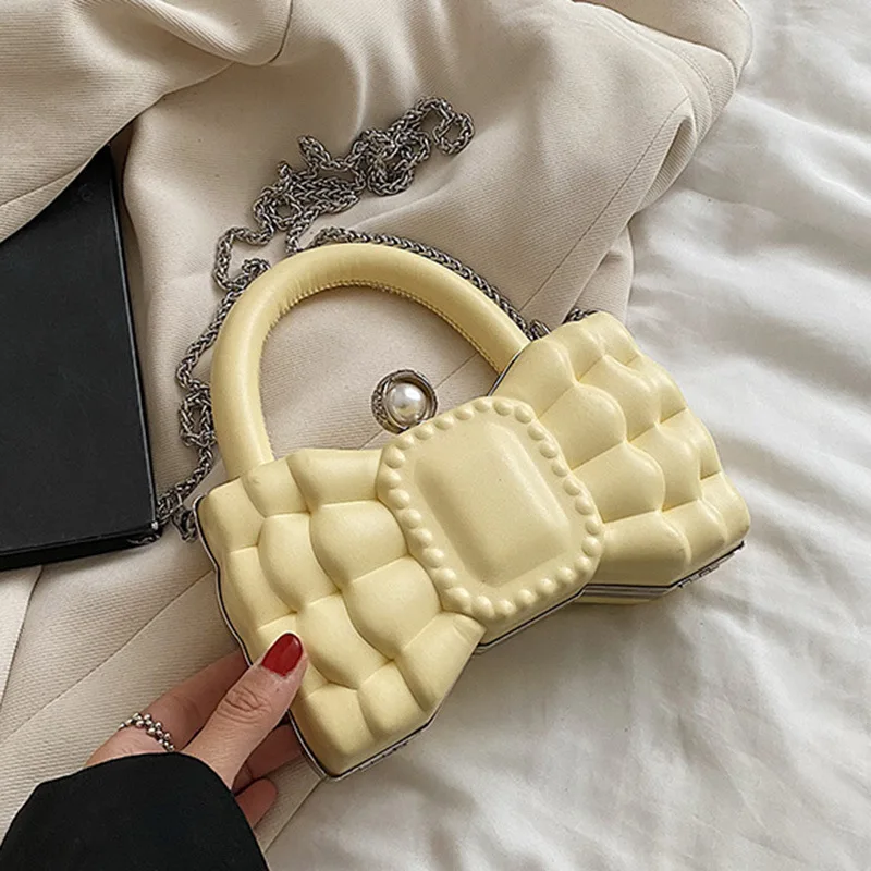 

Women's Fashion Retro Bow Chain One Shoulder Messenger Bag Exquisite Pearl Lock Temperament Handbag Party Party Versatile Bolsa