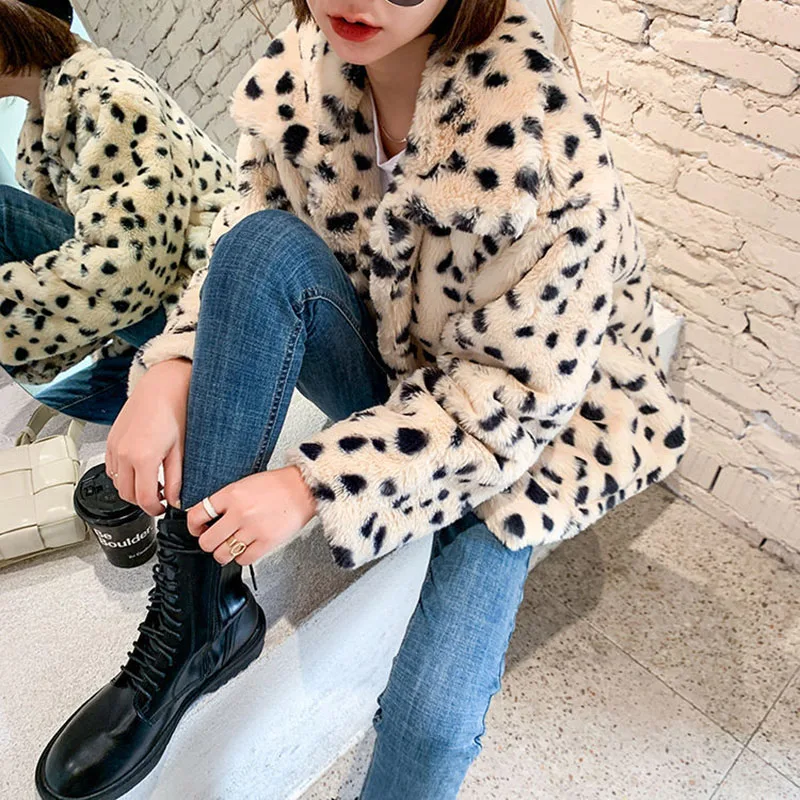 Leopard Short Furry Coats Jacket Woman Winter Clothes 2021 Fashion Turn-Down Collar Plush Coat Women Thick Warm Faux Fur Jackets