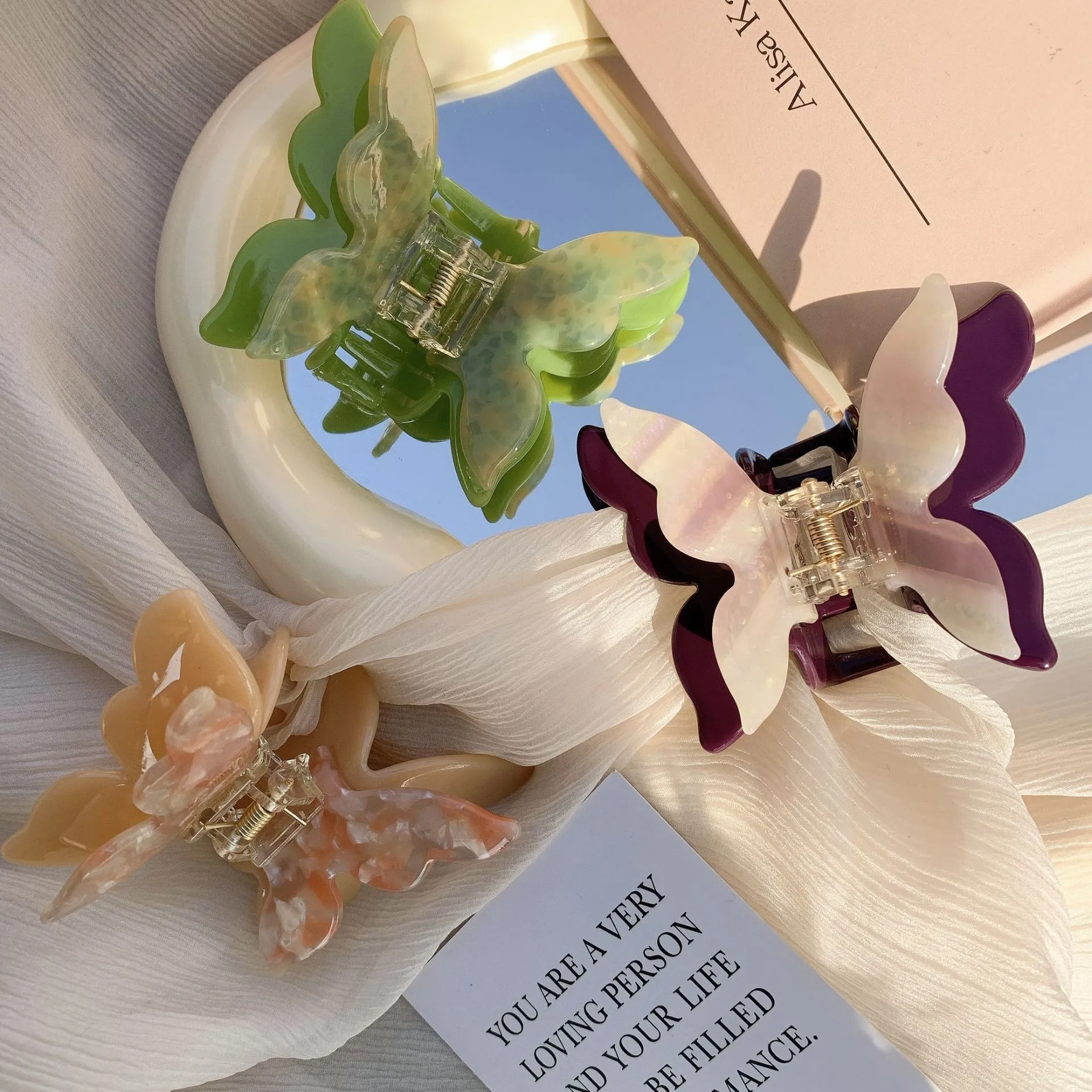 Заколка для волос из ацетата в виде бабочки