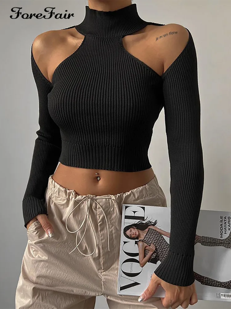 

Кроп-Топ женский в рубчик с длинным рукавом и вырезами