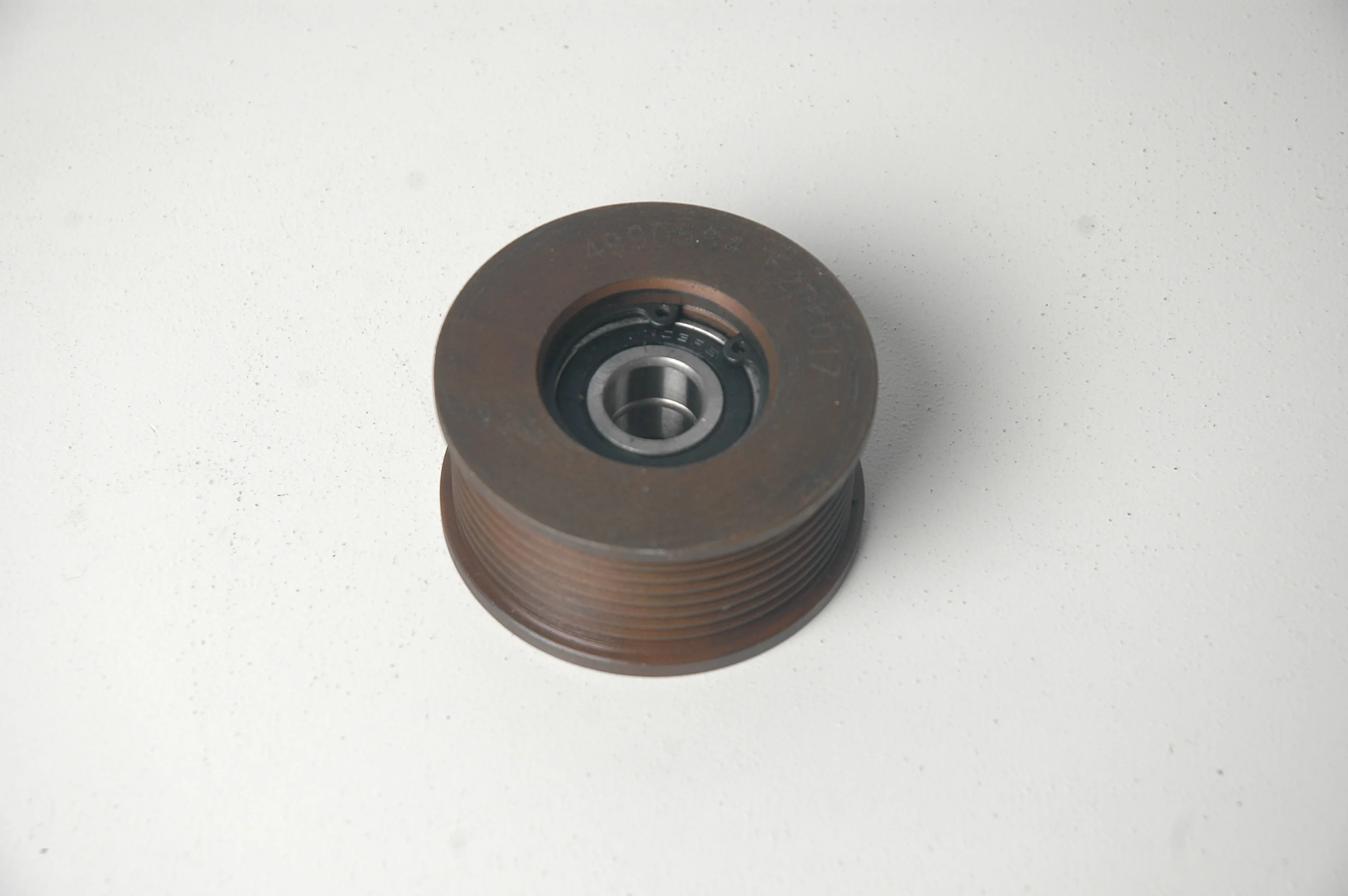 

Original 4BT3.9 engine Idler Pulley 4990584