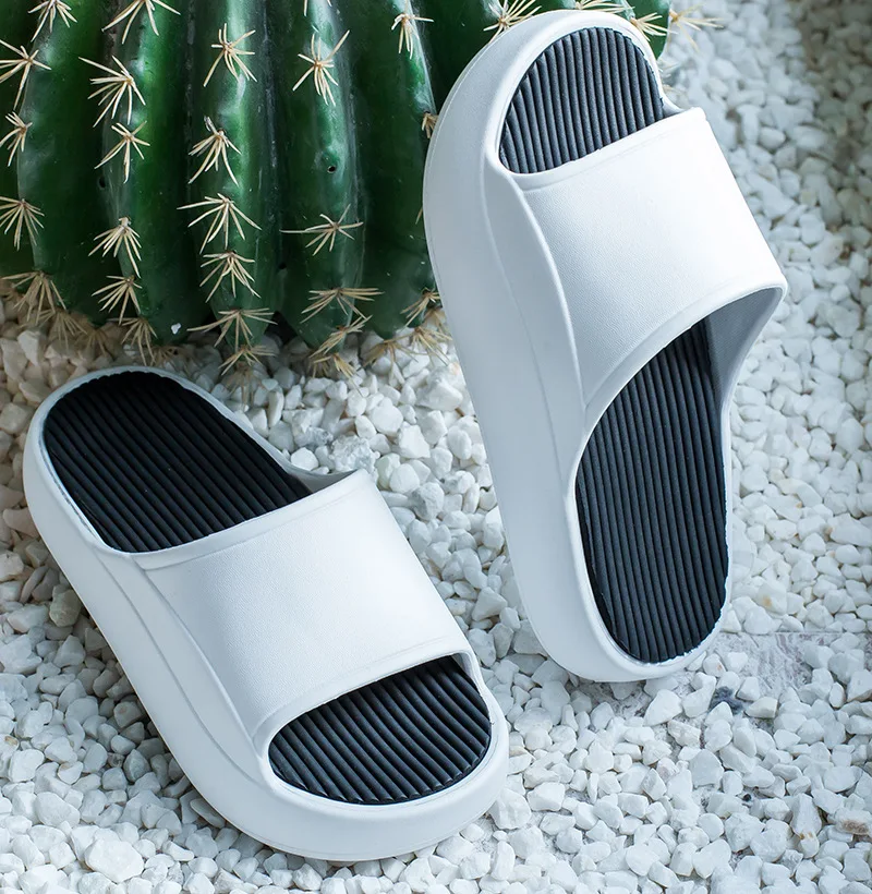 Lovers Wear Outdoor Thick Soled Lovers Open Toe Bath Women's Beach Flip Flops Slides Men Yeezy Slides 2022 New