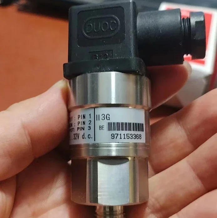 ДЛЯ Danfoss MBS3100 060G3722 Датчик давления новый для масляного сепаратора 1 шт.