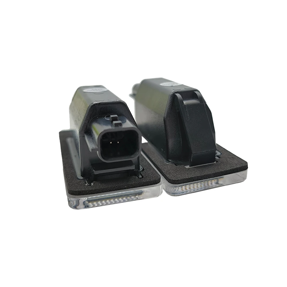 Светодиодные фонари номерного знака для Nissan Serena C27 2016- Altima 2019- Suzuki Landy Dacia Duster 2017-