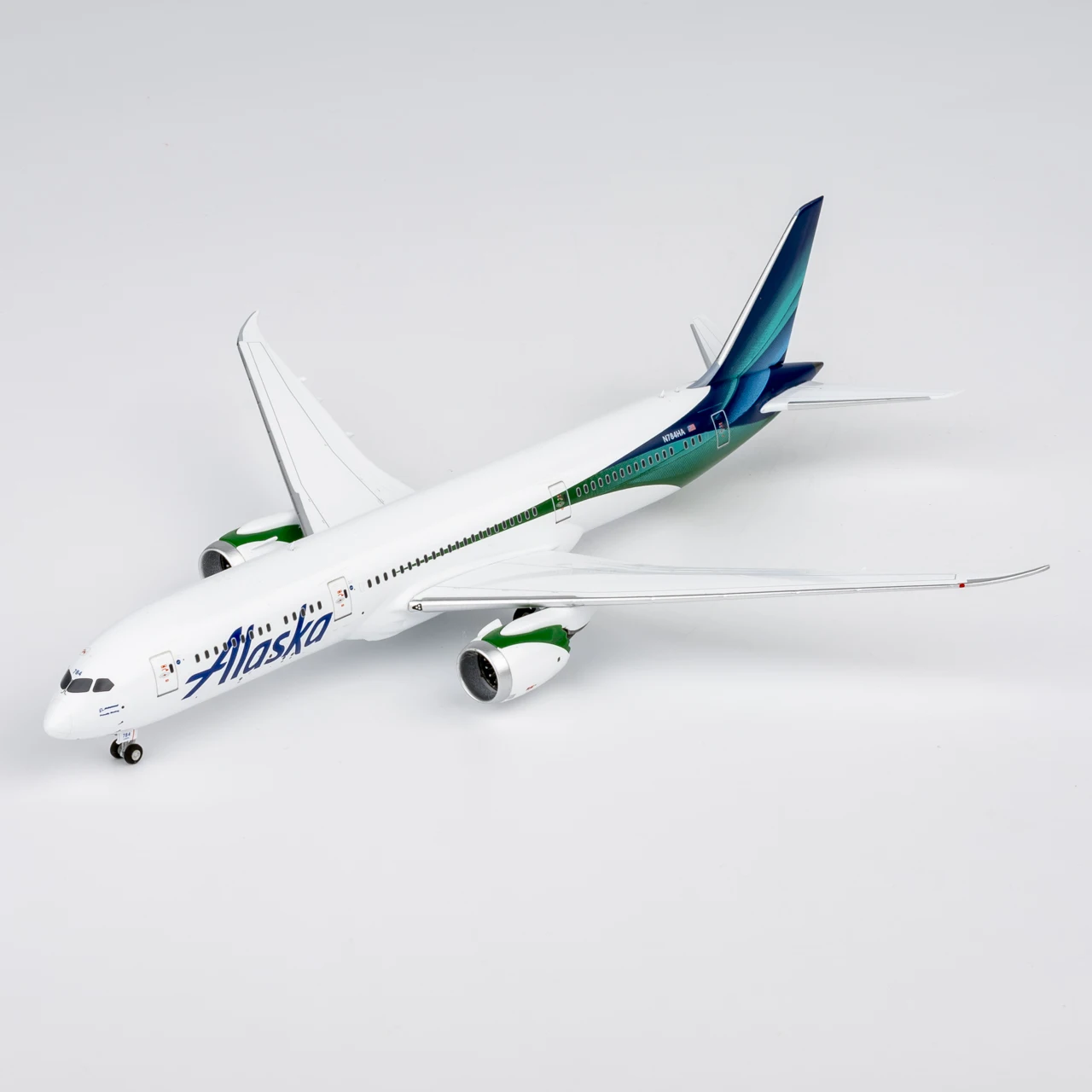 Фото Коллекционная модель самолета NG Models 1:400 Alaska Airlines 